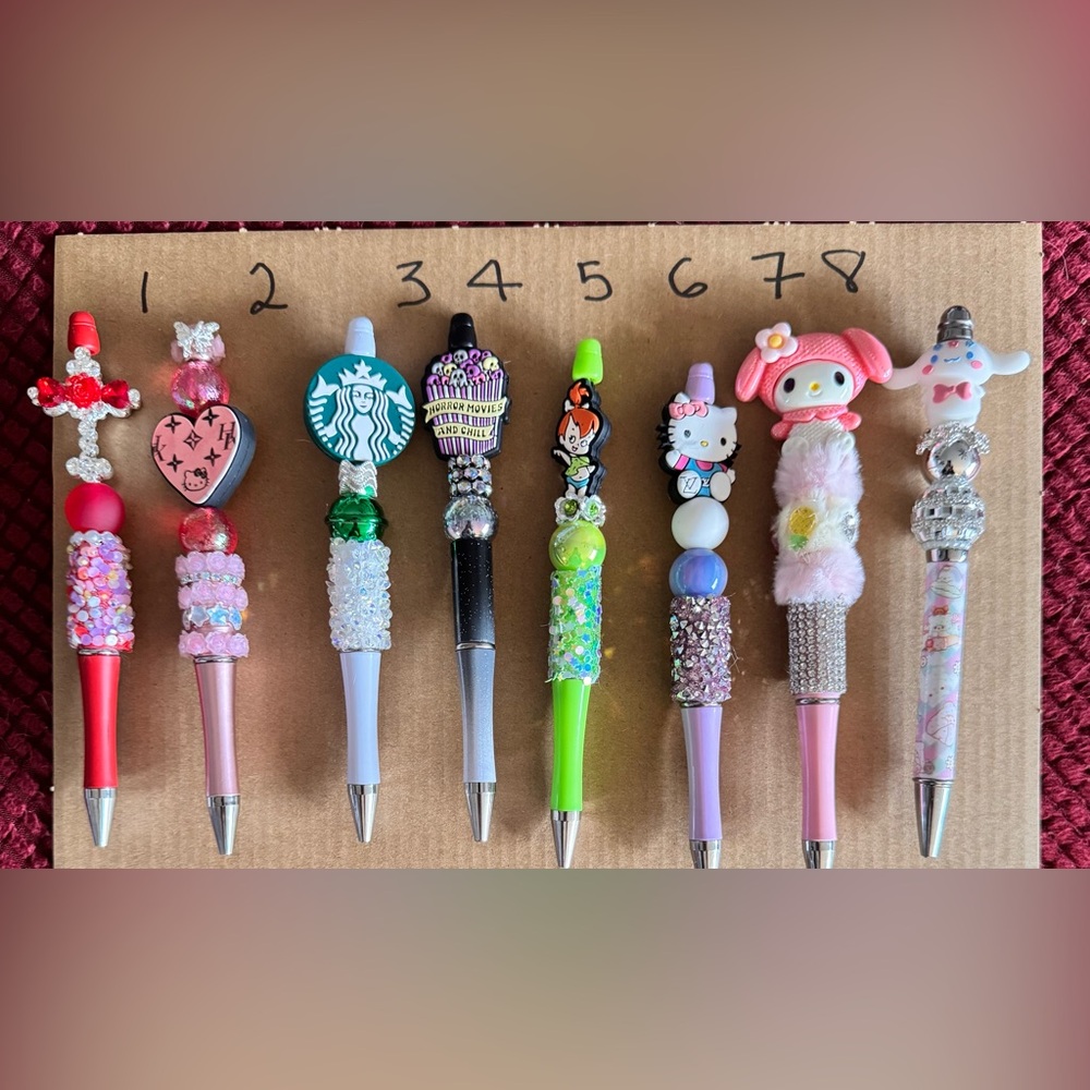 Handmade pens holidays and more! This is for 1
Pen buyers choice